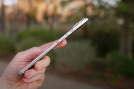 El diseño ultrafino del iPhone 17 Air habría forzado a Apple a realizar pequeños cambios en su puerto USB-C El diseño ultrafino del iPhone 17 Air habría forzado a Apple a realizar pequeños cambios en su puerto USB-C